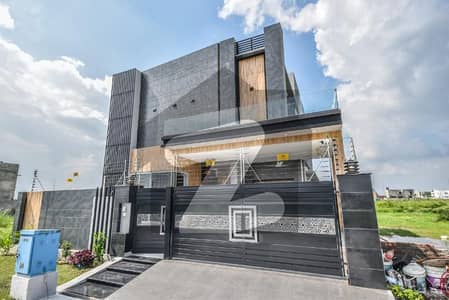 10 Marla Slightly Used Modern Designer House For Sale At Hot Location Near To Park