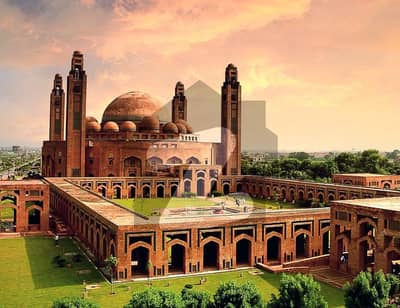 بحریہ آرچرڈ لاہور میں 5 مرلہ رہائشی پلاٹ 32.0 لاکھ میں برائے فروخت۔