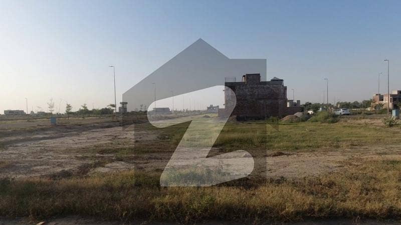 1 kanal Plot is for Sell in Phase 7 Dha Lahore block P
