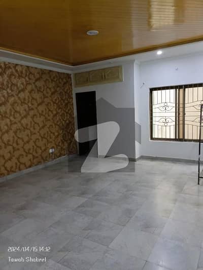 10 Marla House For Rent In Johar Town Near Emporium Mall