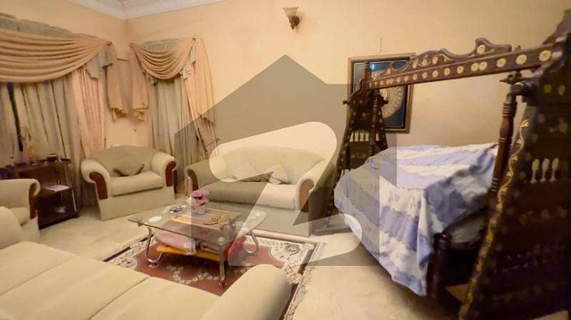 شرف آباد گلشنِ اقبال ٹاؤن,کراچی میں 3 کمروں کا 6 مرلہ فلیٹ 2.65 کروڑ میں برائے فروخت۔