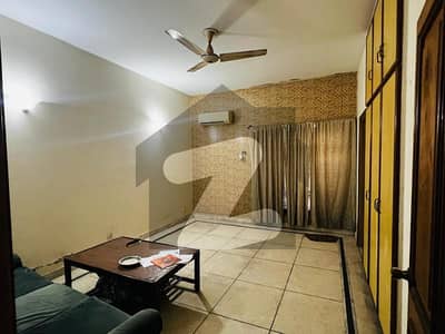 Double Unit Old House Sale In DHA Phase 4-BB