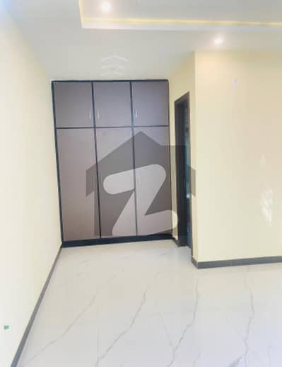 6 Marla New Ground Portion For Rent In Media Town