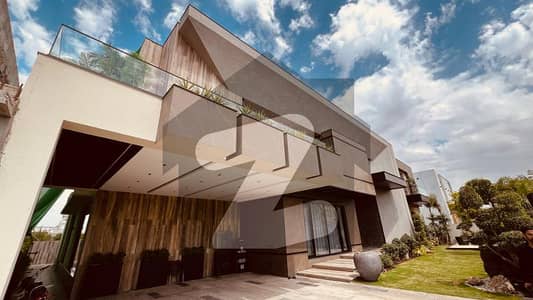 Channel Furniture Presents: Luxurious 2 Kanal Modern Design House For Sale