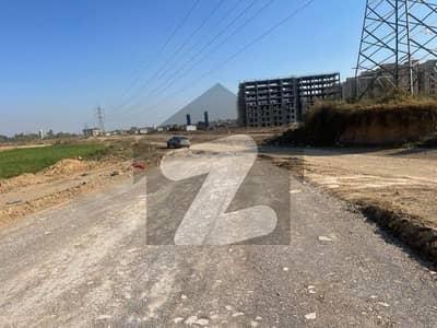 30x60 plot for sale main double road In I-12/1 level 2nd transfer plot