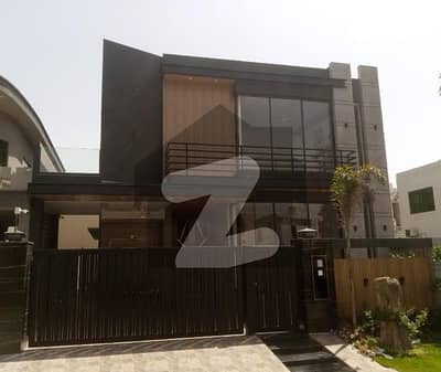 10 marla Brand New Modern House for Sale in Air Avenue DHA
