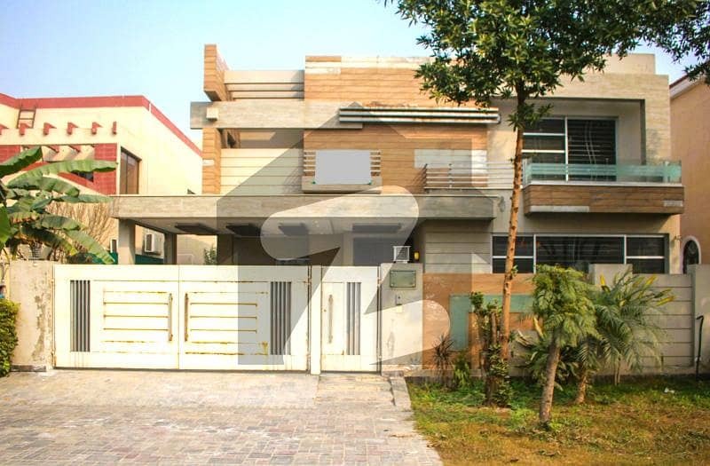 1 Kanal Modern Design House Available For Rent In DHA Phase 4 Lahore.