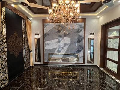 10 MARLA BRAND NEW LUXARY FULL HOUSE FOR RENT IN OVERSEAS B BLOCK BAHRIA TOWN LAHORE