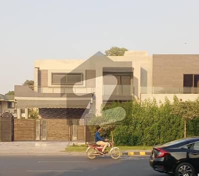 Top Location 1 Kanal House Available For Rent In DHA Phase 3 Lahore.