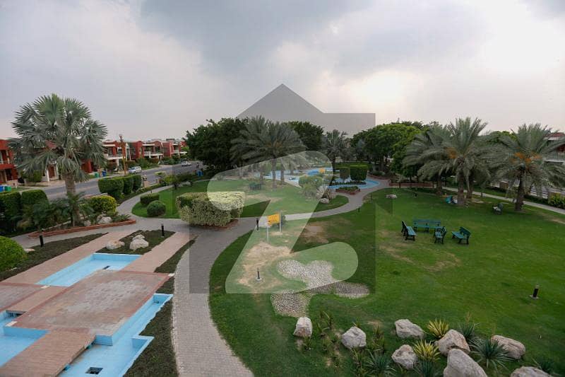 5.33 MARLA FACING EIFFEL TOWER COMMERCIAL PLOT FOR SALE IN SECTOR E BAHRIA TOWN LAHORE