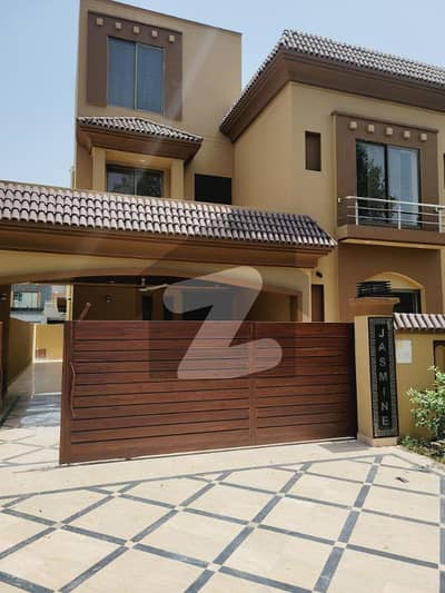 10 Marla Used House For Sale In Jasmine Block Sector C Bahria Town Lahore