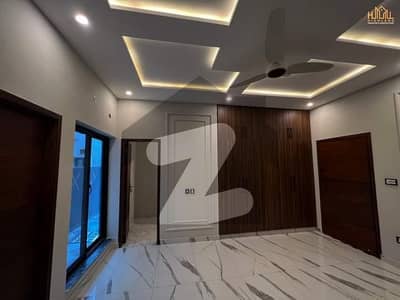 We Are Offering A 8 Marla House For Sale In Bahria Town Lahore