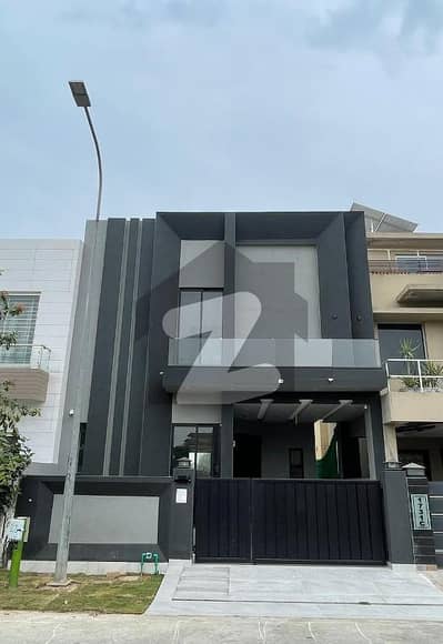 Brand New 5 Marla Modern Design House for Sale Near Park