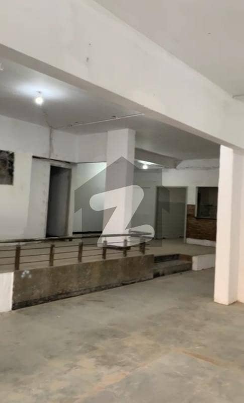 Shop for rent in Shaheed e millat road