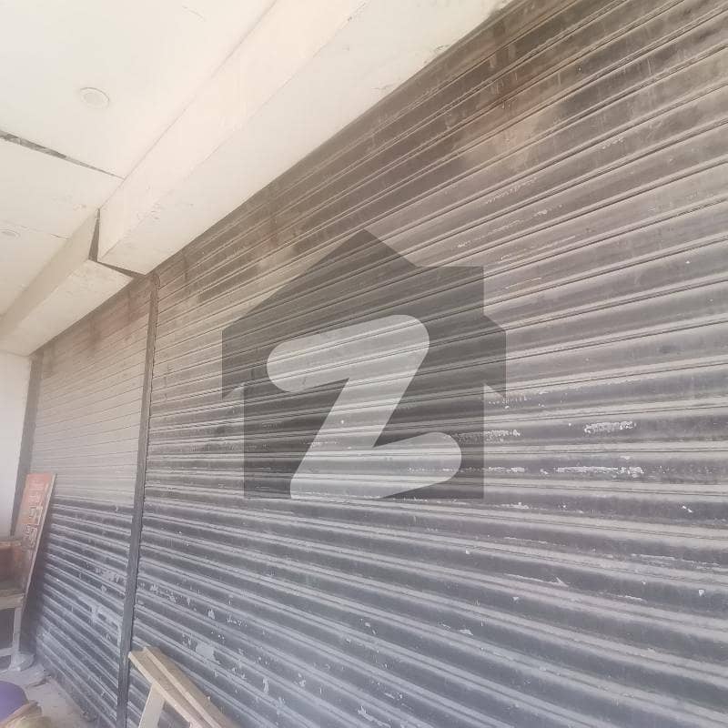 بہادر آباد گلشنِ اقبال ٹاؤن,کراچی میں 8 مرلہ دکان 6.0 لاکھ میں کرایہ پر دستیاب ہے۔