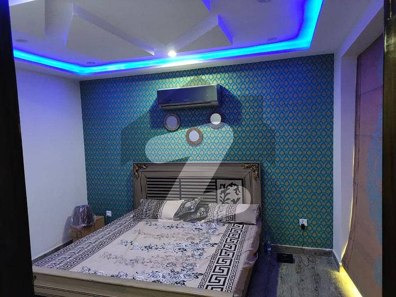پائن ایونیو لاہور میں 2 کمروں کا 3 مرلہ فلیٹ 60.0 لاکھ میں برائے فروخت۔
