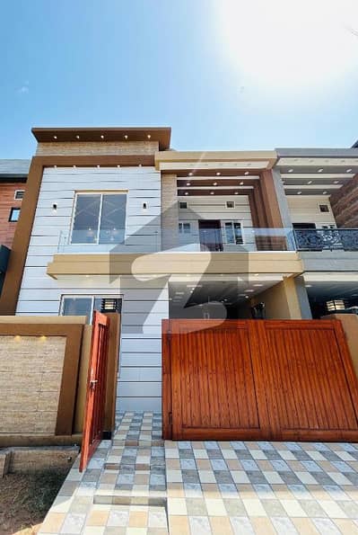 5 Marla Brand New House Are Available For Sale in Executive Block in park view city