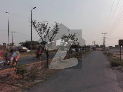 MAIN KHAYABAN-E-JINNAH 150 FEET WIDE ROAD 1 KANAL PLOT AVAILABLE FOR SALE IN LDA AVENUE
