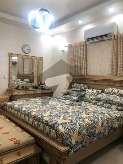 کلفٹن ۔ بلاک 2 کلفٹن,کراچی میں 3 کمروں کا 9 مرلہ فلیٹ 3.95 کروڑ میں برائے فروخت۔