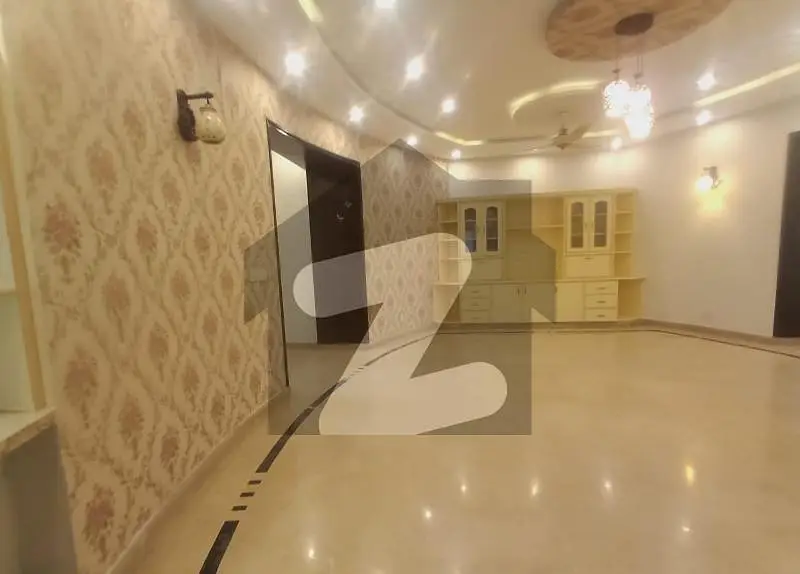35 Marla Good Location House for rent in dha phase 5