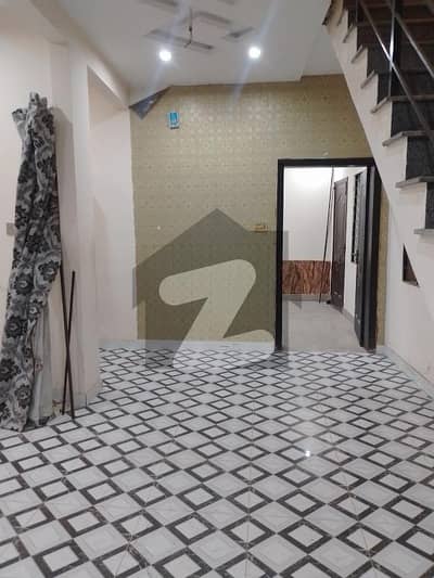 لاثانی گارڈن فیصل آباد میں 3 کمروں کا 2 مرلہ مکان 90.0 لاکھ میں برائے فروخت۔