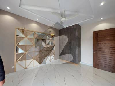 10 MARLA NEW HOUSE FOR RENT IN GULBAHAR BLOCK SECTOR C BAHRIA TOWN LAHORE