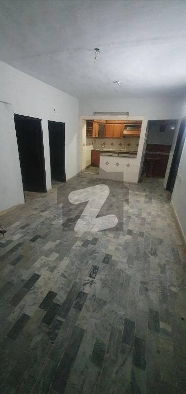 Nazimabad No. 4 3 Bedroom Drwaing Dining Flat Available For Rent