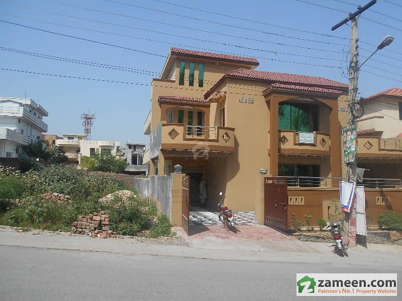 1 Kanal Double Storey House Is Available For Sale In Airport Housing Society