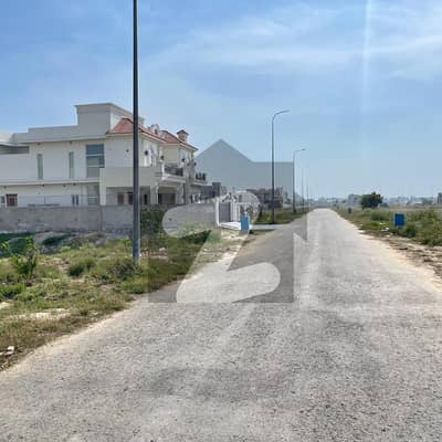5 Marla Ultra Hot Ideal Location Plot Best Investment Plot for Sale