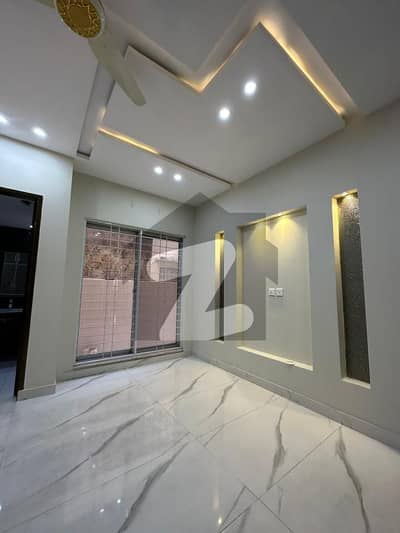 10 Marla House For Sale In Central Block Bahria Orchard