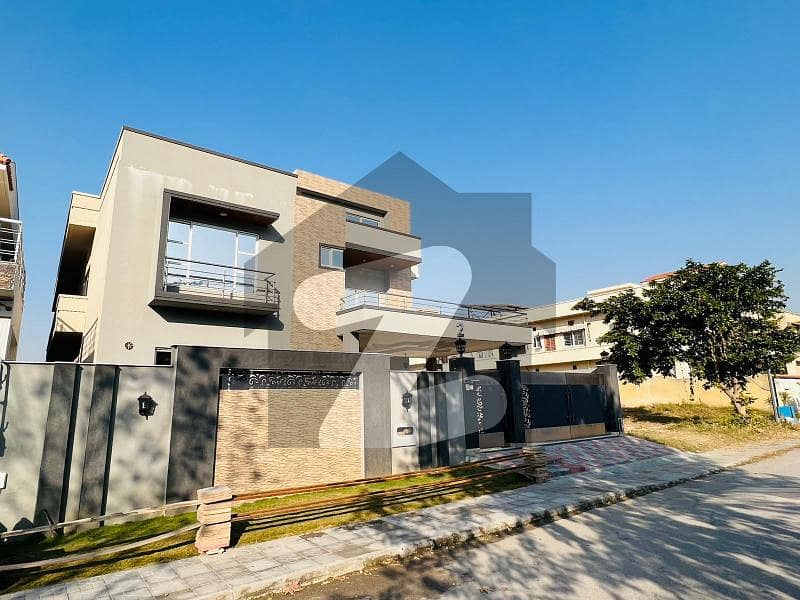 1 Kanal Luxurious Double Unit House For Sale in DHA-2