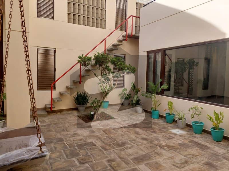ڈی ایچ اے فیز 6 ڈی ایچ اے ڈیفینس,کراچی میں 5 کمروں کا 1 کنال مکان 4.5 لاکھ میں کرایہ پر دستیاب ہے۔