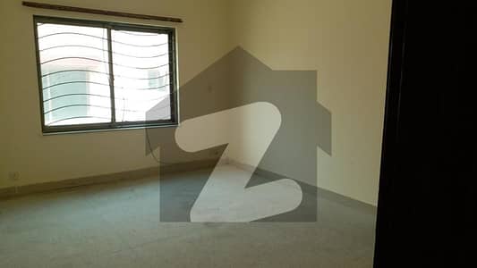 SD House Available For Sale In Askari 11