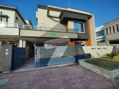 10 Marla Used House For Sale Bahria Town Phase 4