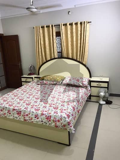 نارتھ ناظم آباد ۔ بلاک ایچ نارتھ ناظم آباد,کراچی میں 6 کمروں کا 9 مرلہ مکان 5.1 کروڑ میں برائے فروخت۔