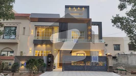 11 Marla Residential House For Sale In DD Block Bahria Town Lahore