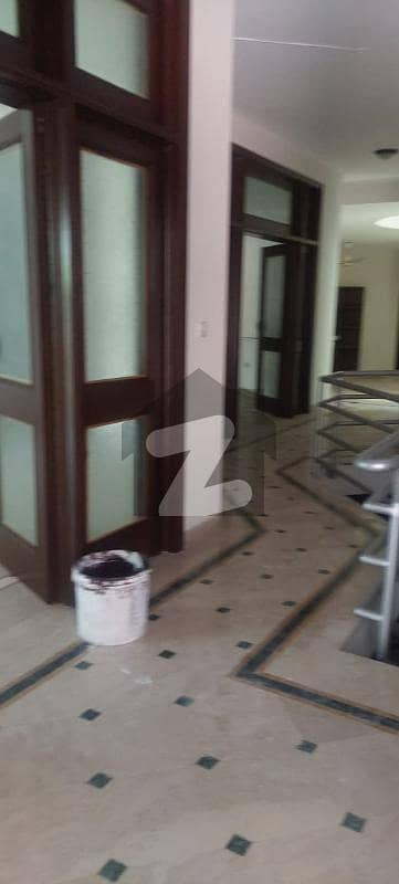 ڈی ایچ اے فیز 1 ڈیفنس (ڈی ایچ اے),لاہور میں 7 کمروں کا 1 کنال مکان 2.75 لاکھ میں کرایہ پر دستیاب ہے۔