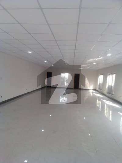 1750 Square Feet Brand New Corporation Office Ground Floor For Rent At Main Boulevard Gulberg 3 Lahore