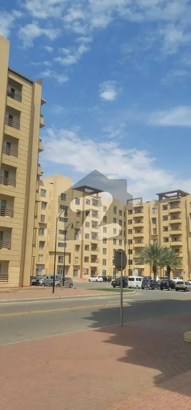 READY TO MOVE 955sq ft 2Bed Lounge Flat FOR SALE near Main Entrance of Bahria Town Karachi.