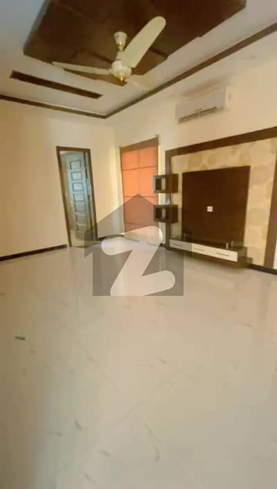 01 KANAL UPPER PORTION FOR RENT IN DHA PHASE 8 BLOCK A