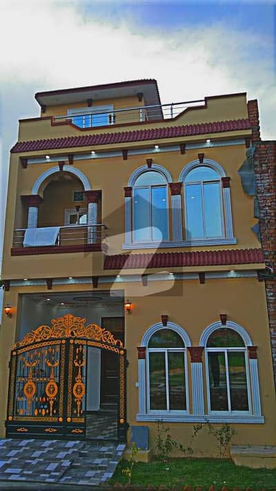 الاحمد گارڈن ہاوسنگ سکیم جی ٹی روڈ,لاہور میں 3 کمروں کا 3 مرلہ مکان 1.1 کروڑ میں برائے فروخت۔