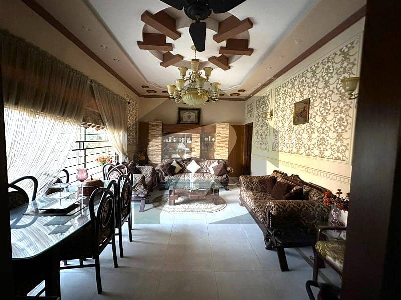 ویلینشیاء ہاؤسنگ سوسائٹی لاہور میں 6 کمروں کا 1 کنال مکان 5.75 کروڑ میں برائے فروخت۔