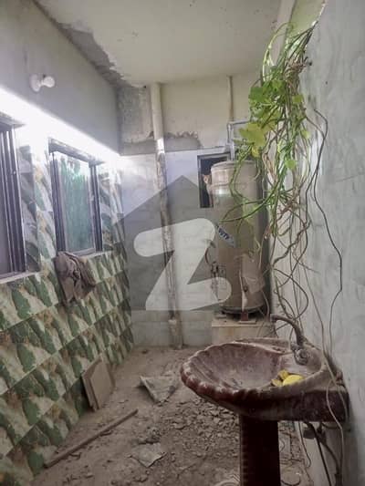 ڈیفینس ویو سوسائٹی کراچی میں 2 کمروں کا 5 مرلہ زیریں پورشن 45.0 ہزار میں کرایہ پر دستیاب ہے۔