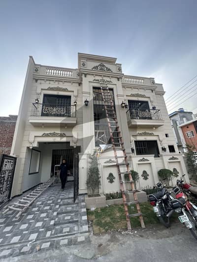 الحفیظ گارڈن - فیز 2 الحفیظ گارڈن,جی ٹی روڈ,لاہور میں 3 کمروں کا 4 مرلہ مکان 1.85 کروڑ میں برائے فروخت۔