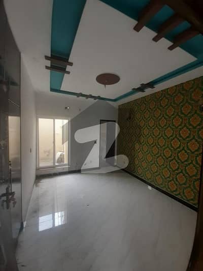 10 m house for rent in green city Lahore