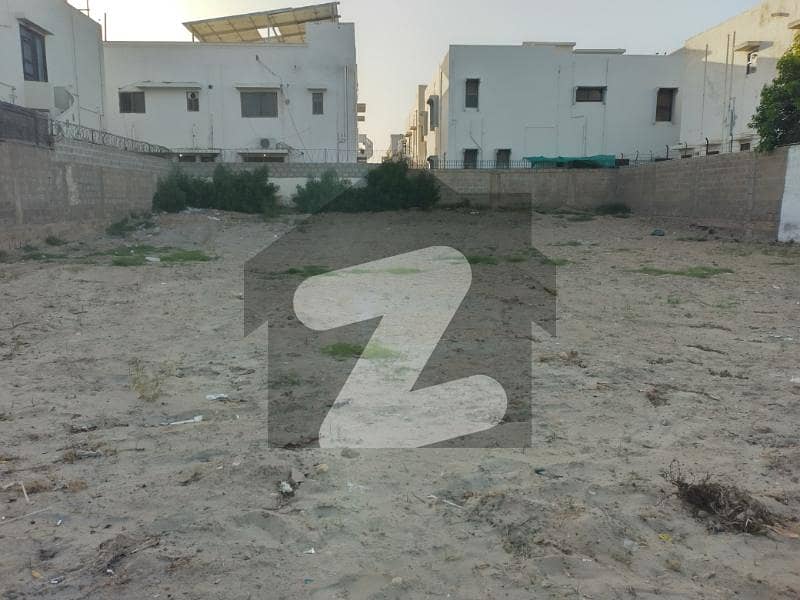 1000 Yards Residential Plot For Sale At Most Prime And Captivating Location In Dha Defence Phase 5 Karachi.