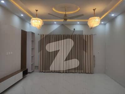ڈی ایچ اے ڈیفینس فیز 2 ڈی ایچ اے ڈیفینس,اسلام آباد میں 5 کمروں کا 10 مرلہ مکان 1.05 لاکھ میں کرایہ پر دستیاب ہے۔