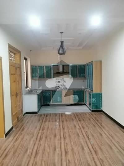لیک ویو لینز بنی گالہ,اسلام آباد میں 4 کمروں کا 7 مرلہ مکان 3.5 کروڑ میں برائے فروخت۔