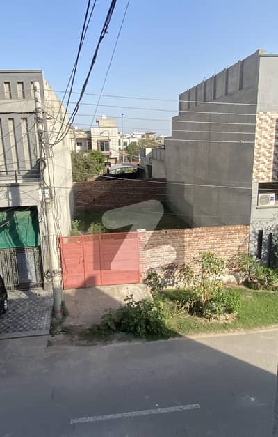 ایڈن ویلی - بلاک ڈی ایڈن ویلی,فیصل آباد میں 5 مرلہ رہائشی پلاٹ 1.22 کروڑ میں برائے فروخت۔