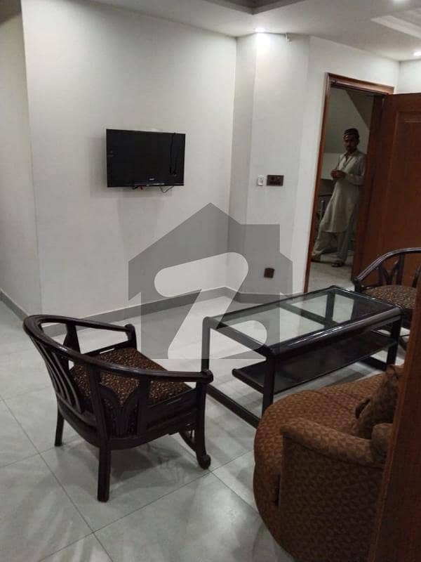 بحریہ ٹاؤن سیکٹر سی بحریہ ٹاؤن,لاہور میں 1 کمرے کا 2 مرلہ فلیٹ 86.0 لاکھ میں برائے فروخت۔